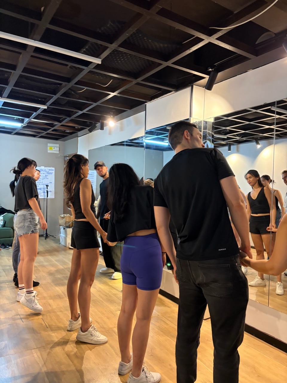 How the class cycle works at the Zouk Haus studio